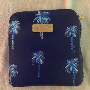 lily pulitzer beach bag that folds